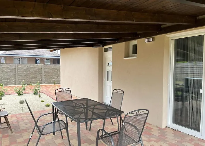 Vivien Vendeghaz 2 Appartement